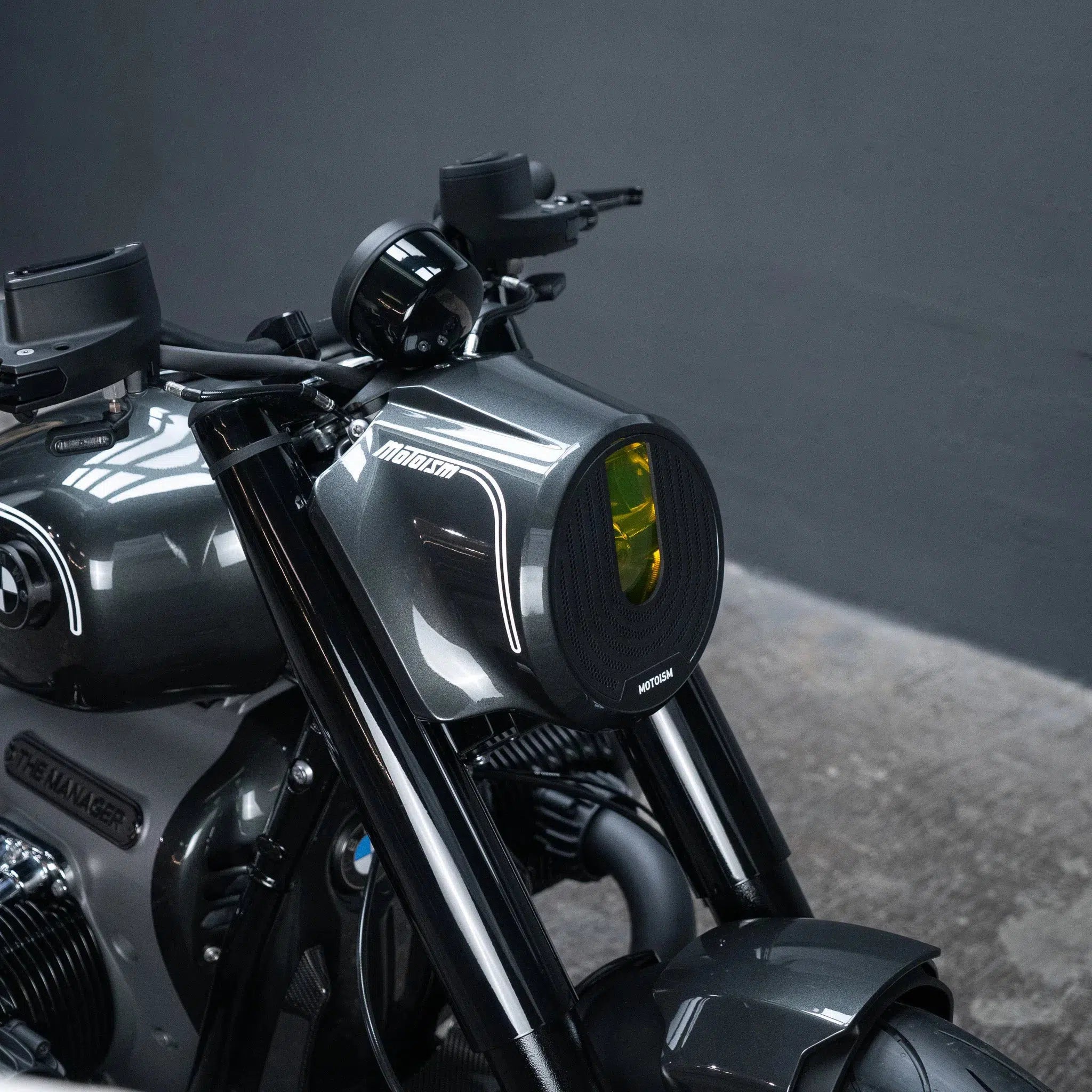 BMW R18 Scheinwerfermaske 'The Manager'