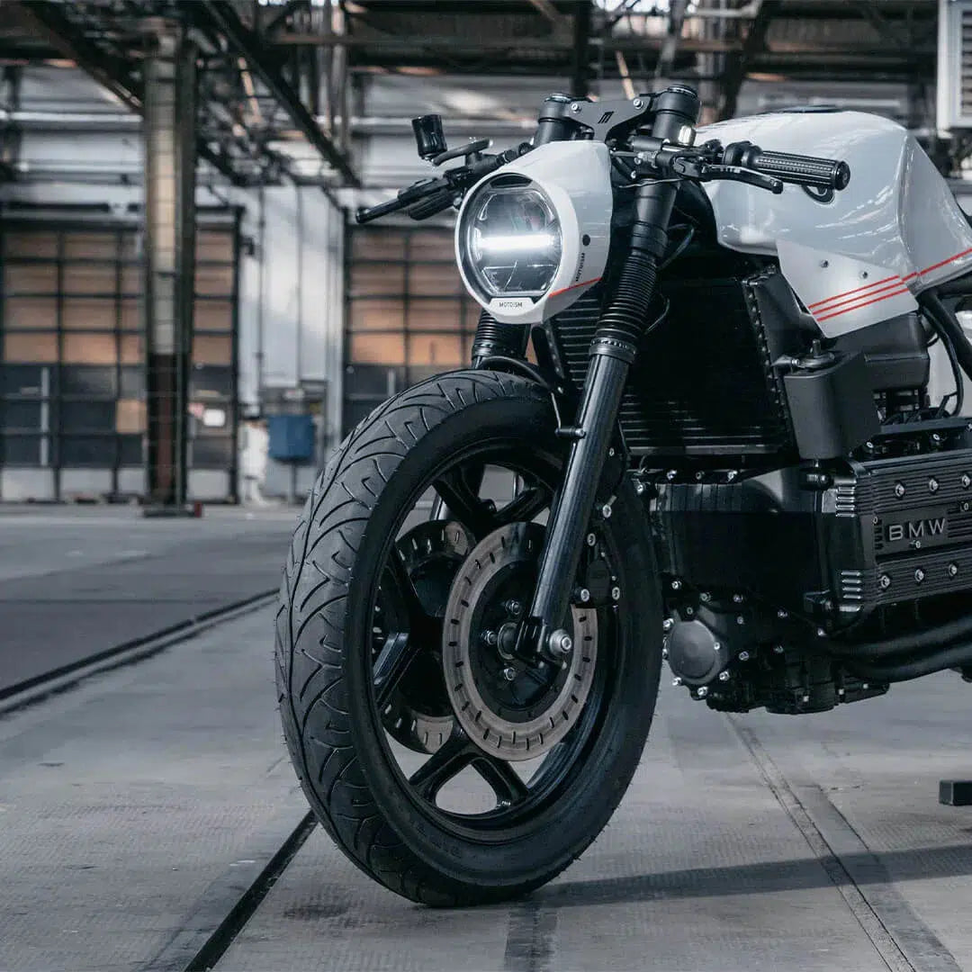 BMW K100 Aufnahme KOSO Thunderbolt LED Scheinwerfer